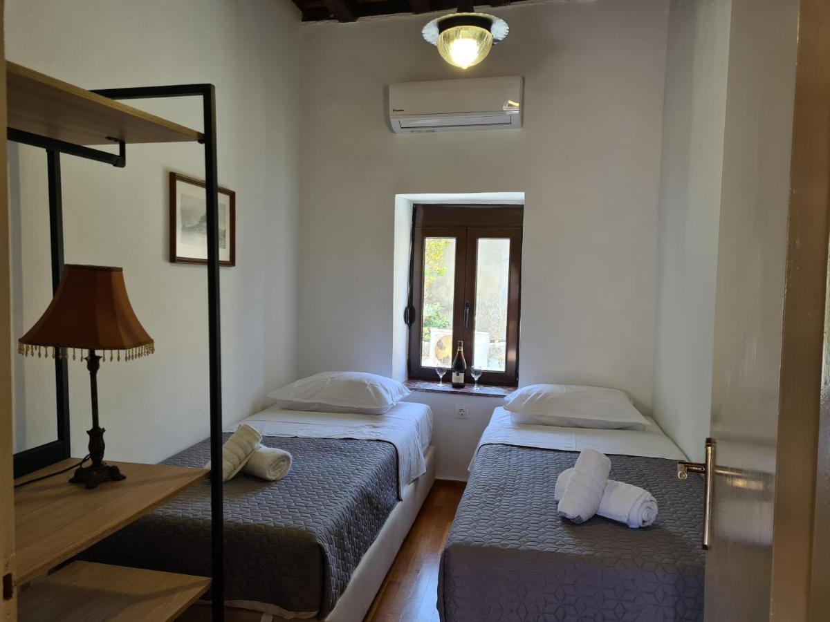Cosmos Old Town Apartment Rhodes City ภายนอก รูปภาพ